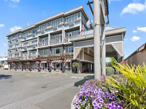 Days Inn by Wyndham Victoria Airport Sidney