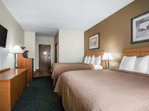 Quality Inn Coralville - Iowa River Landing