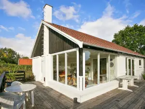 "Melina" - 100m from the Sea