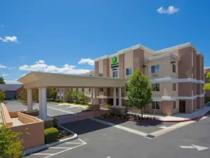 Holiday Inn Express & Suites LIVERMORE by IHG