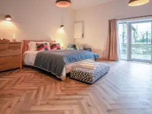 Suite 4 - Sleeping Giant Hotel - PEN Y CAE Inn