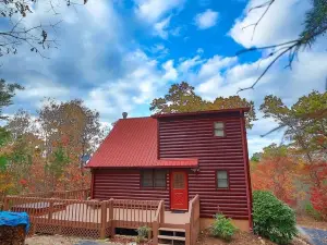 Hidden Hills, Cabin for Family Getaway with Mountain Views! - Hot Tub and Wifi