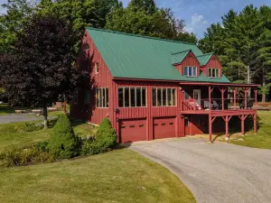 Mountain Lodge Retreat