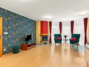 Garden & Terrace Villa