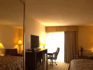 Rodeway Inn & Suites