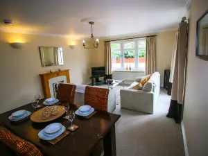 Turnberry Apartments