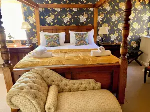 The Castle House Luxury Bed & Breakfast