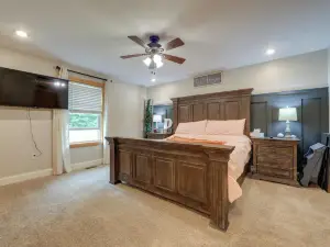 Pet Friendly Family Getaway on 15 Acres!