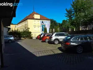 Hotel Paradies