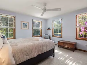 Tranquil Escape Just Minutes to the Beach - Charming Coastal Haven