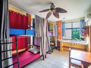 Sandy Toes Hostel