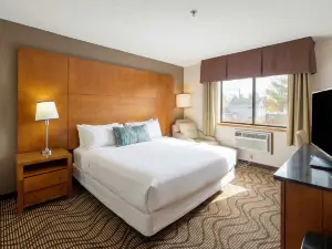 Oscoda Lakeside Hotel