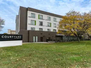 Courtyard by Marriott West Springfield
