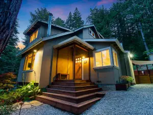 Redwood Oasis Retreat - Unit 1