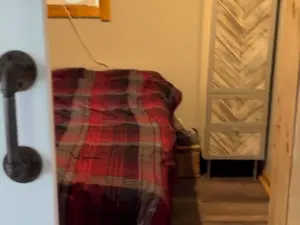 All sport lakefront cottage on Sutherland Lake.