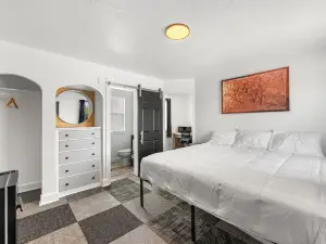 Copper Hill Suites