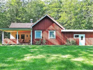 6 person holiday home in HÄSTVEDA-By Traum