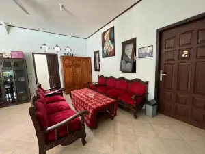 Hotel O Aero Kost Bu Lisa Syariah Near Pasar Tradisional Lawang