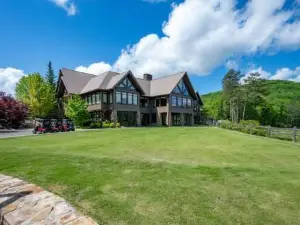 The Retreat at Lake Sconti