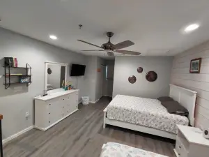 Luxury Condo on Little Gasparilla Island-Family Friendly, Ferry Included