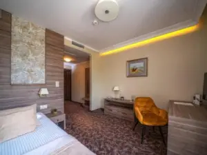 Korona Hotel