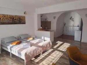 7 Levél Central Apartments