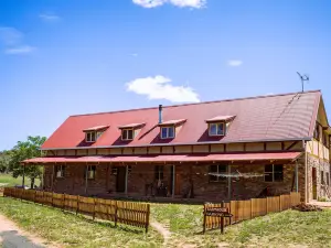 Pilliga Pottery Creative Farmstay