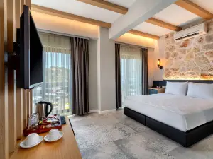 Isola 12 Hotel
