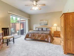Golf and Mountain Views - Retreat in Clio