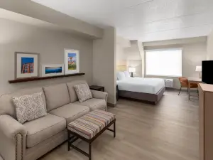 La Quinta Inn & Suites by Wyndham Knoxville West