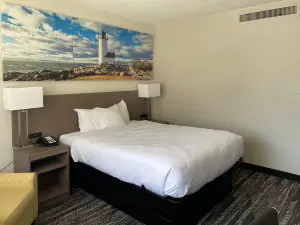 Days Inn by Wyndham Manitowoc