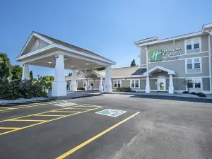 Holiday Inn Express & Suites IRON MOUNTAIN by IHG