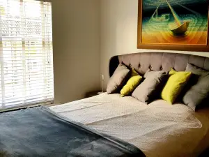 Lichfield 2-bed whole apartment