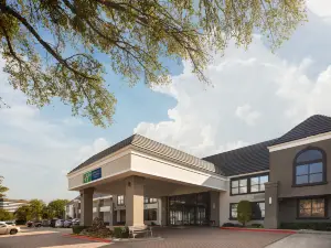 Holiday Inn Express & Suites IRVING DFW AIRPORT NORTH by IHG