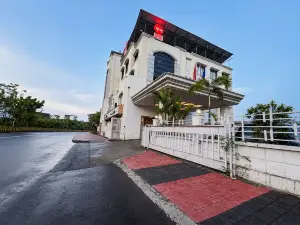 Spree Manor Hotel