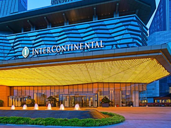 福建福州三坊七巷清源山洛阳桥崇武古城大开元寺3日私家团