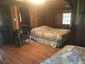 Addison's Bungalows
