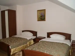 Grant Mini Hotel