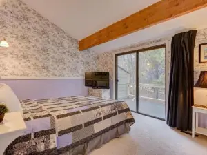 Quelah Condo - Unit 11