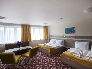 阿雷娜旅館