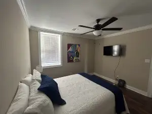 3-bedroom apartment in welcoming Crowley with AC, WiFi