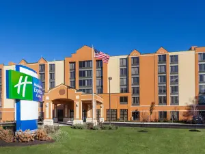 Holiday Inn Express & Suites SOUTH PORTLAND by IHG