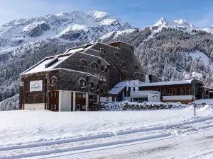 Blu Hotel Senales Zirm-Cristal