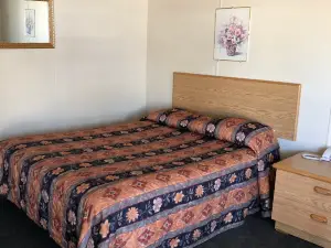 Bluebird Motel