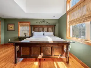 Ellenville Getaway Private & Peaceful Retreat  Minutes from Outdoor Adventures