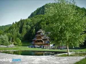Hotel OKA I Po