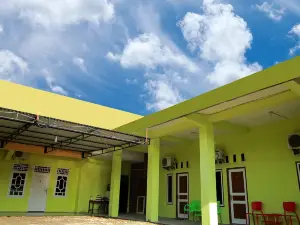 RedDoorz Syariah at Sherren Guest House Lubuk Linggau