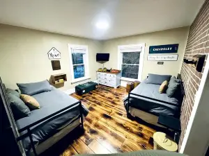 Waterfront Family Retreat | Sauna & Hot Tub