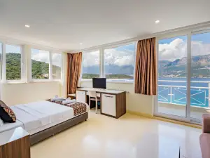 La Moda Beach Hotel