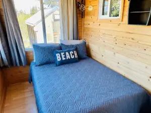 Lost Anchor Cabins - Ocean-View Cabins on the Bluff
